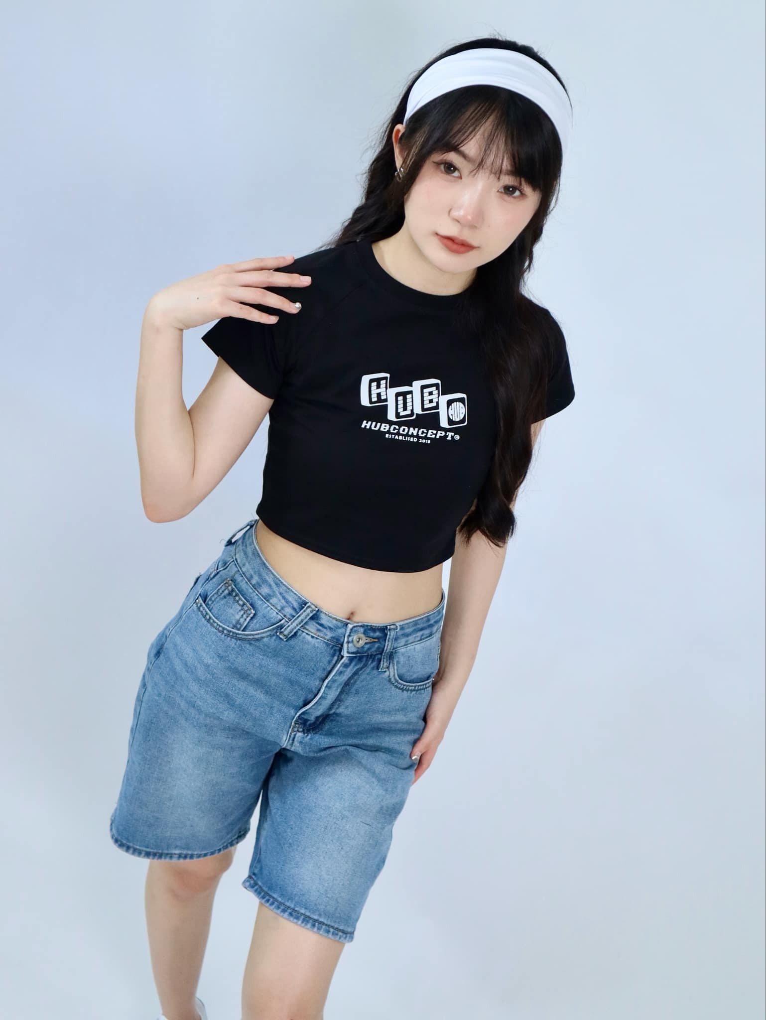 "HUB Mahjong" Crop Top