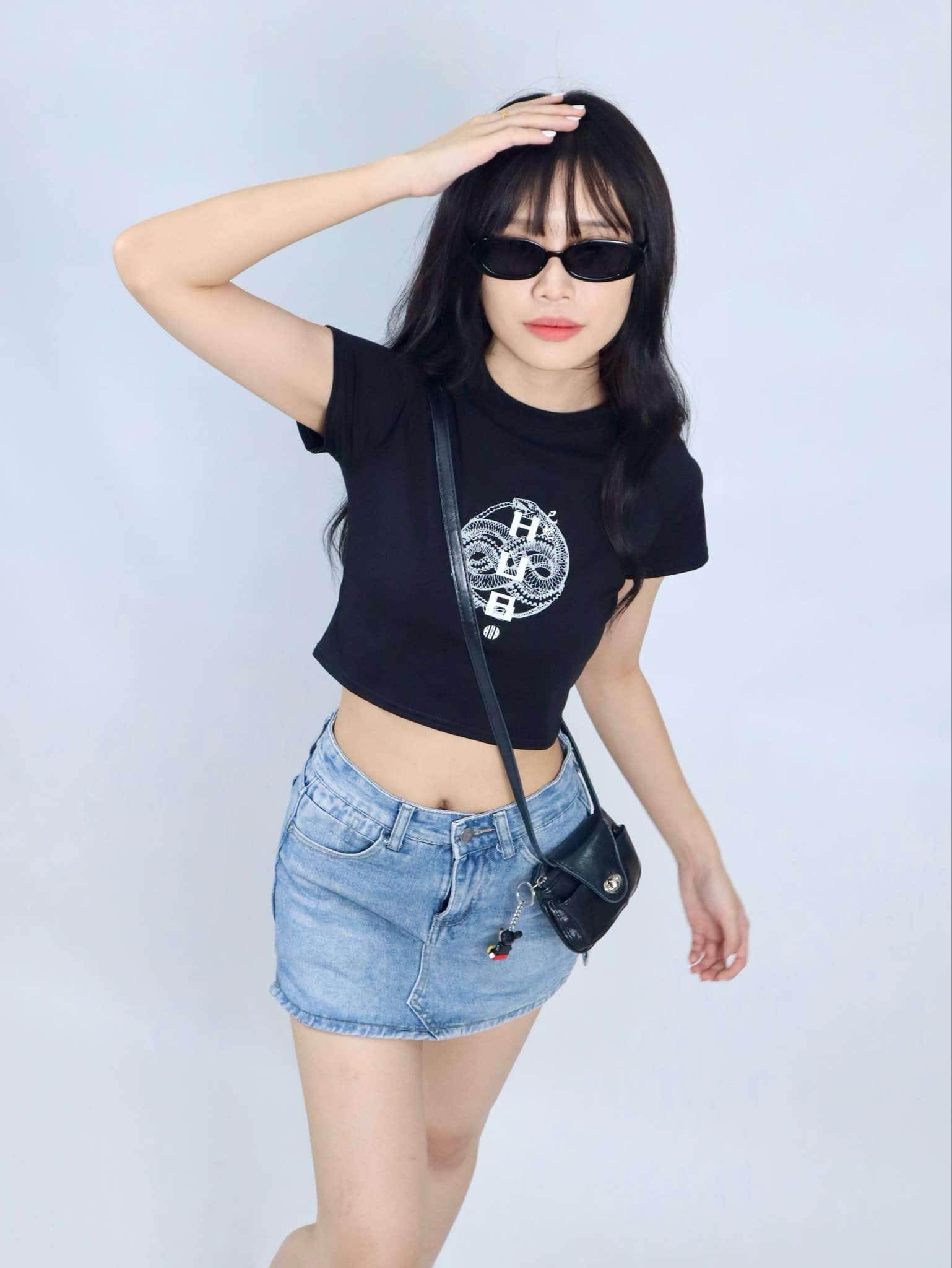 "Circle Snake" Crop Top