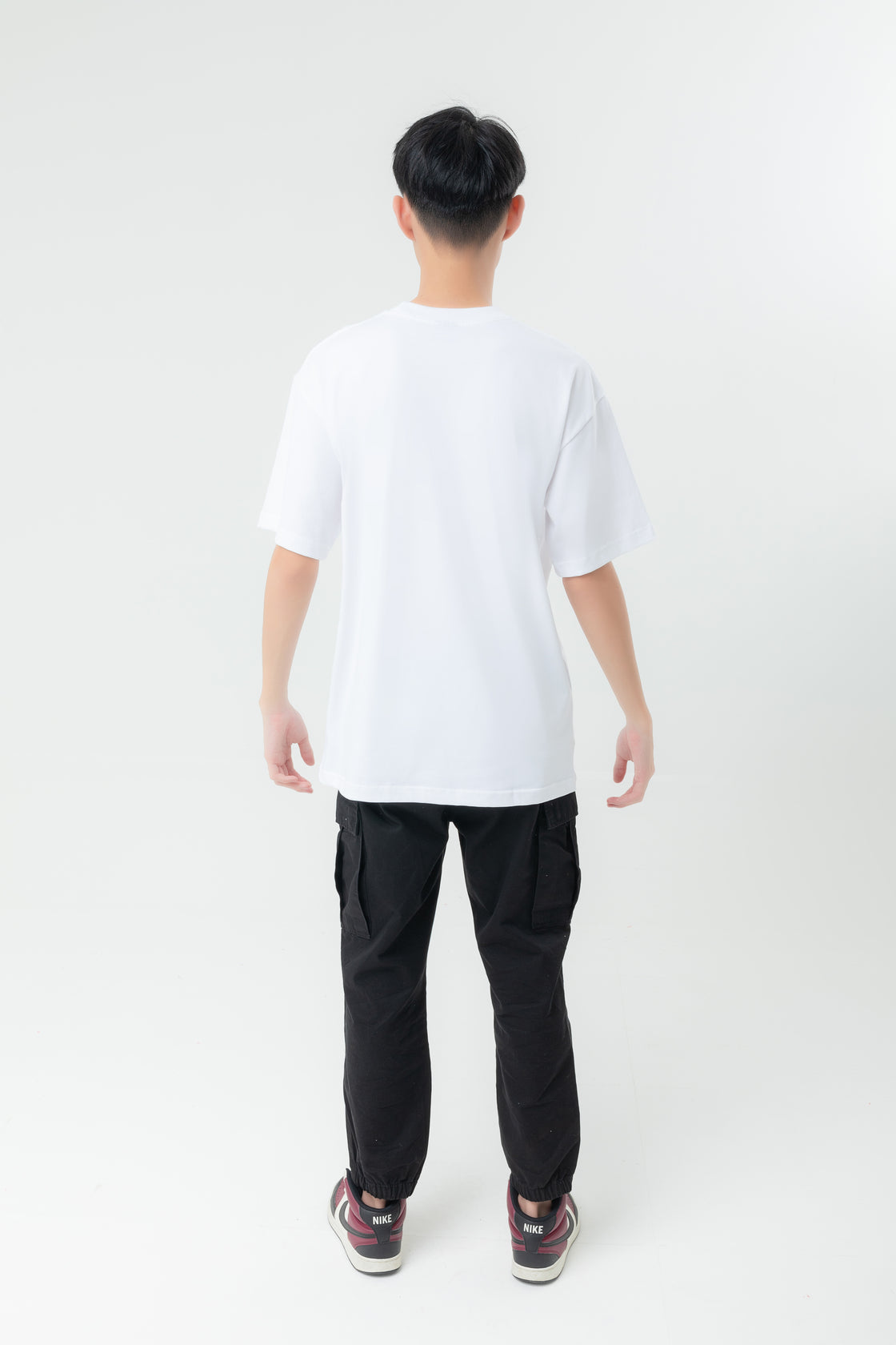 Hub Malaysia streetwear brand - Streetwear Malaysia Model Wearing "Caipe Diem" White