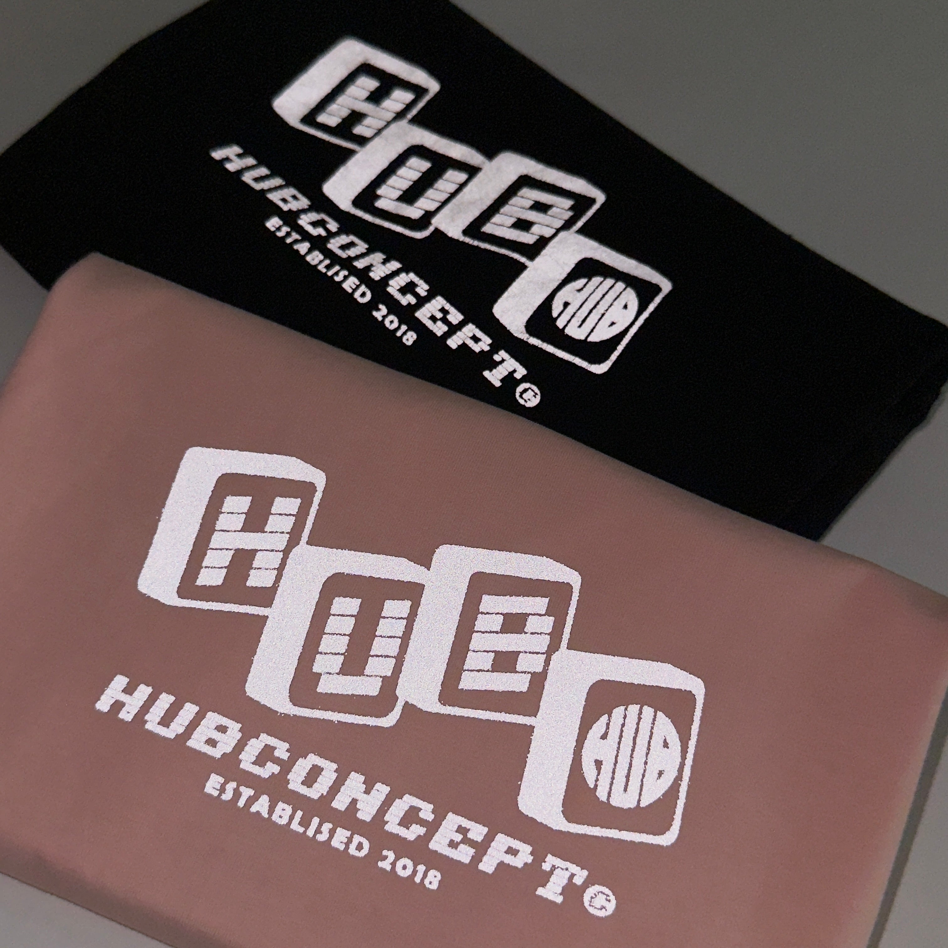 "HUB Mahjong" Crop Top